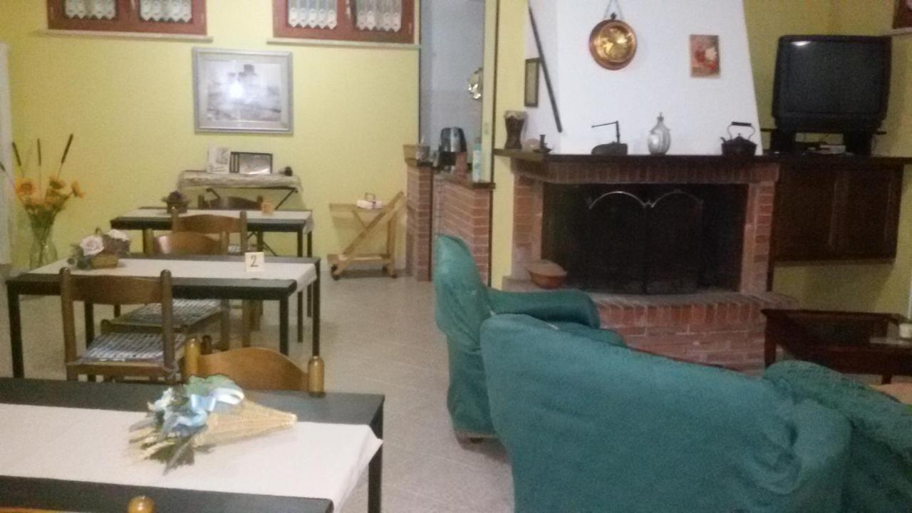 B&B La Villetta Rossa Anzio Exterior photo